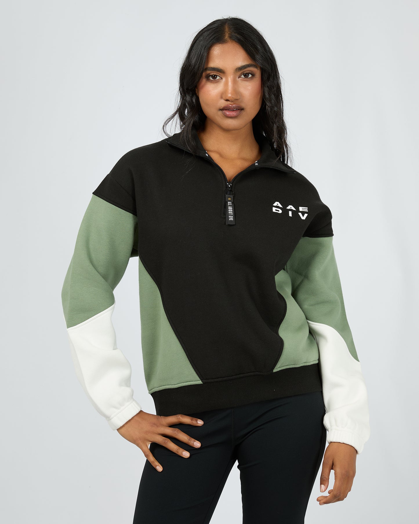 Savannah Panel 1/4 Zip - Black