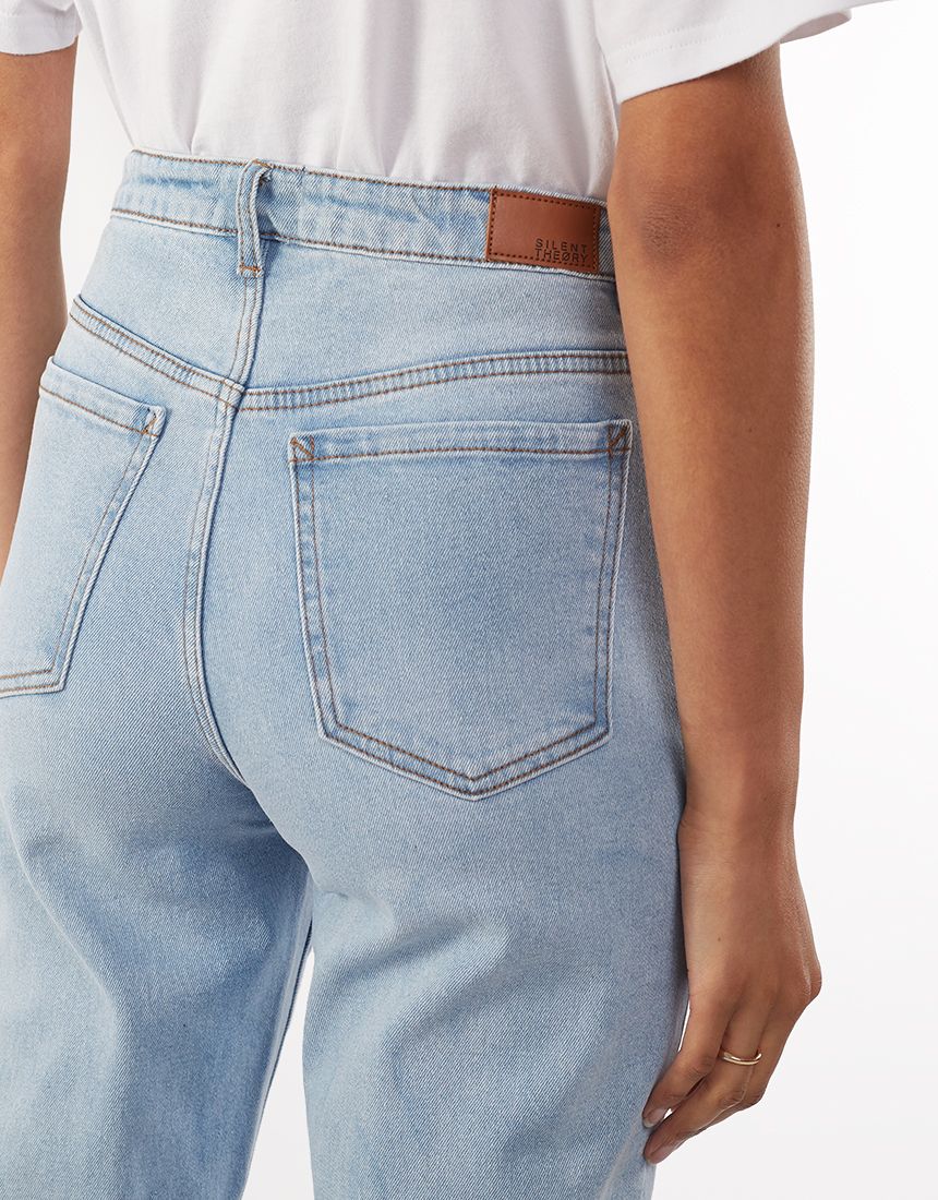 Cali Straight Jean - Light Blue