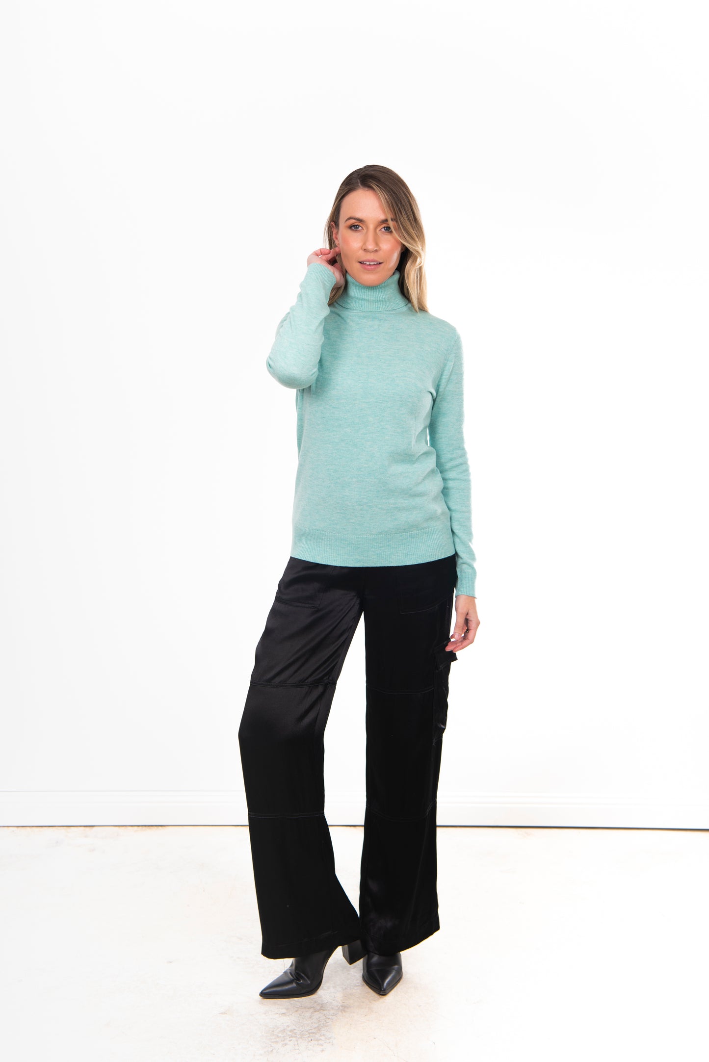 Rosie Roll Neck Pullover