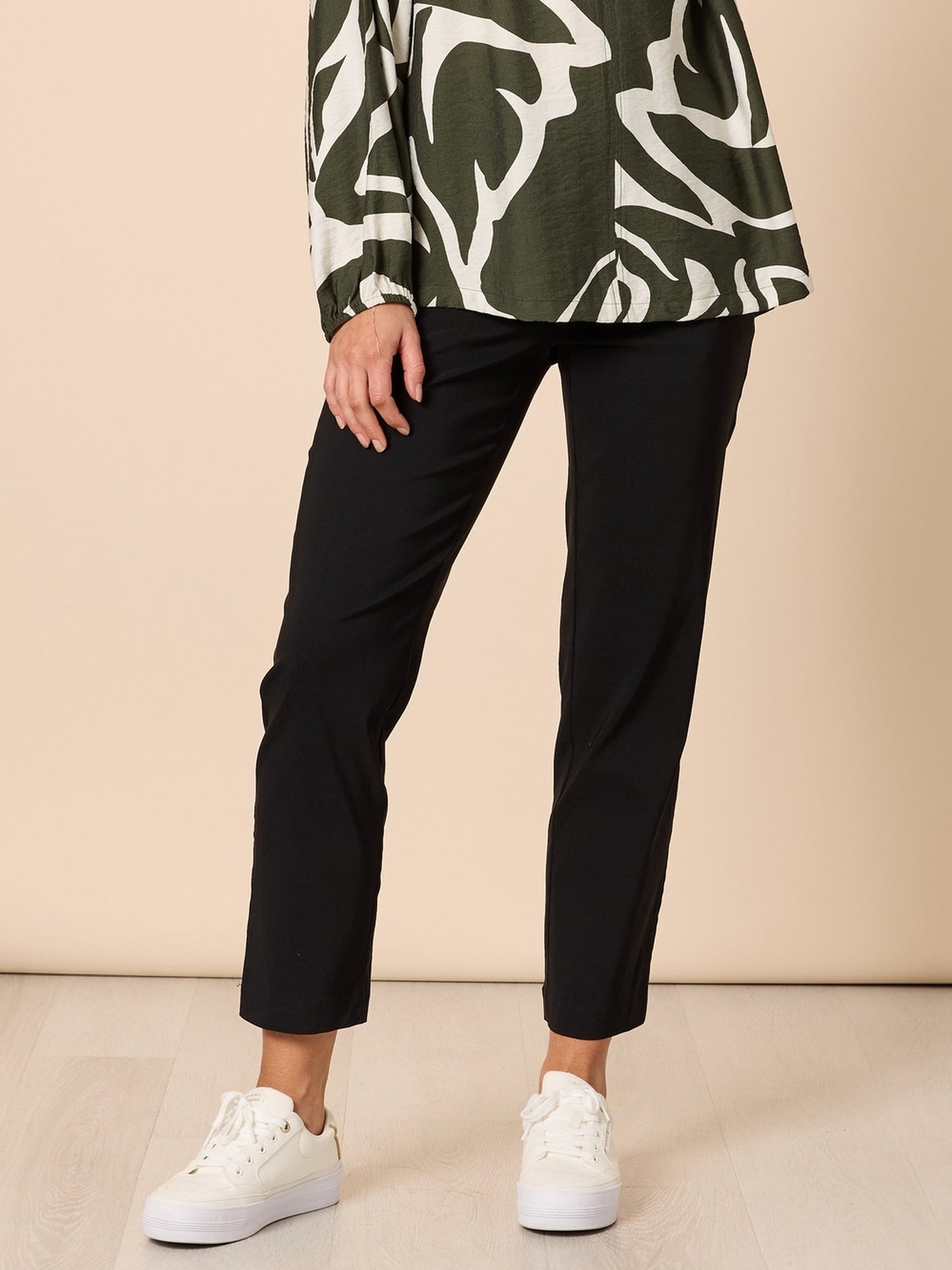 Evie Stretch Pant - Black