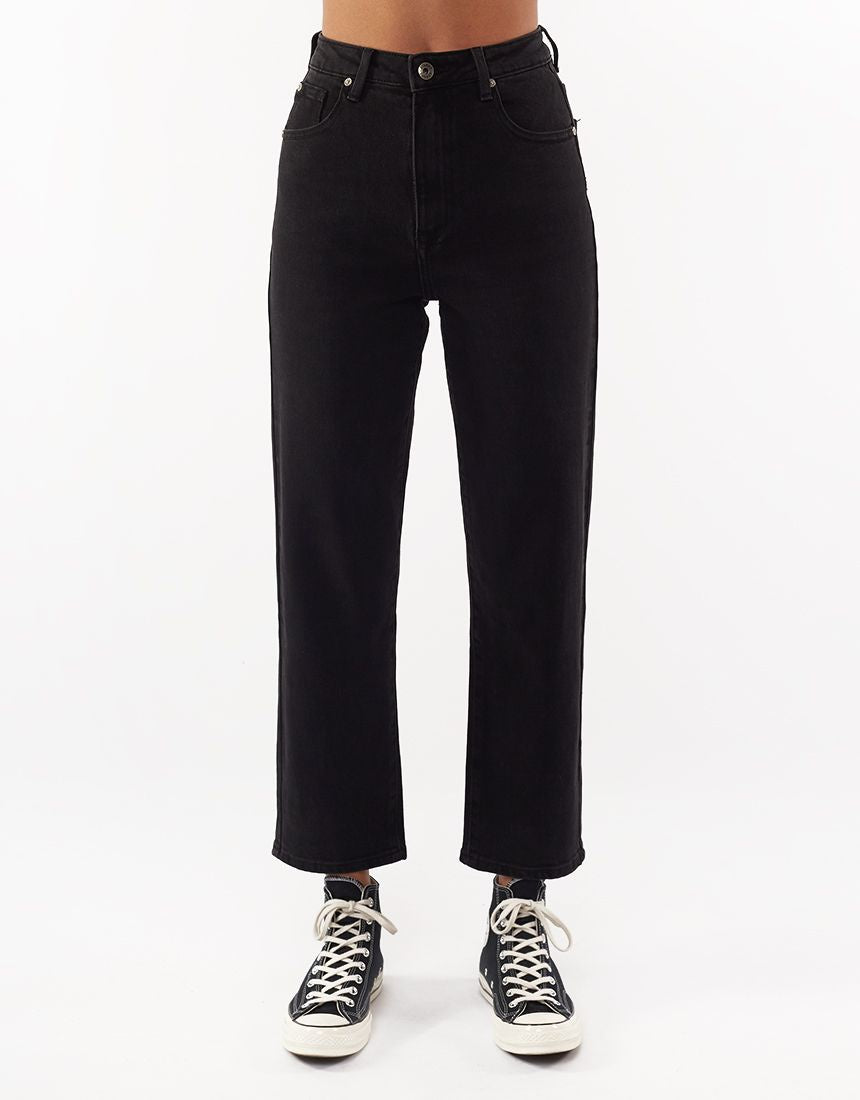 Cali Straight Jean - Black