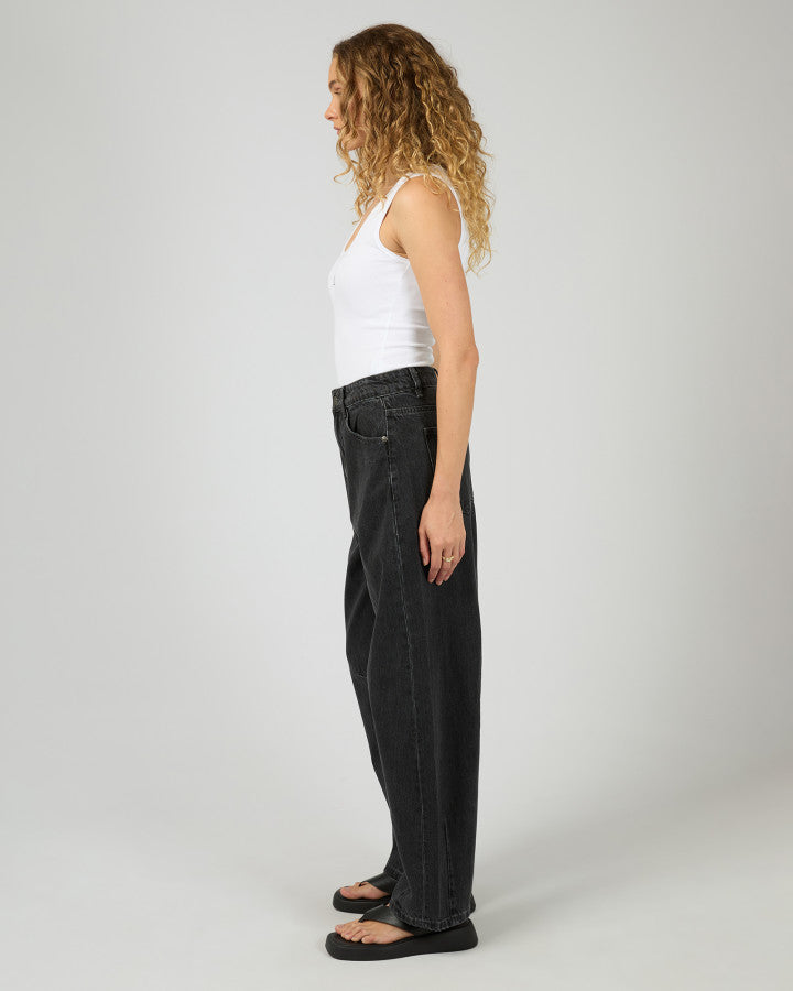 Hallie Barrel Leg Jean - Coal