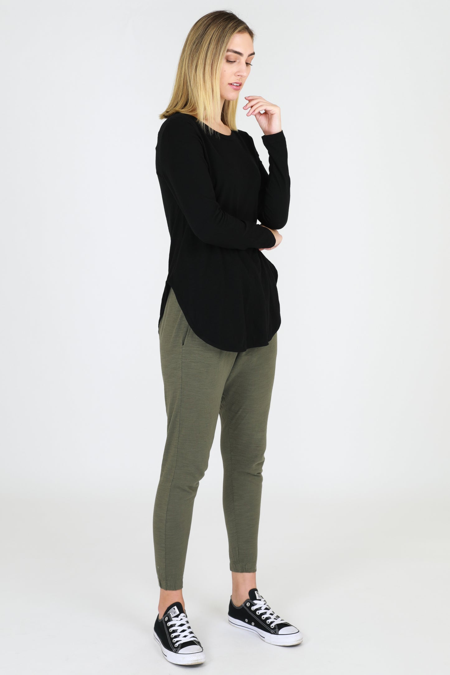 Scarlett Long Sleeve Tee Women Black | Lyn Rose Boutique