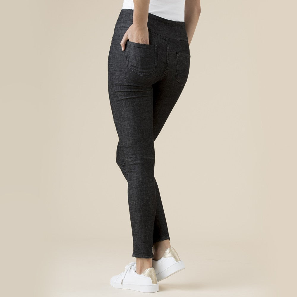 Threadz Battered Jean - Black