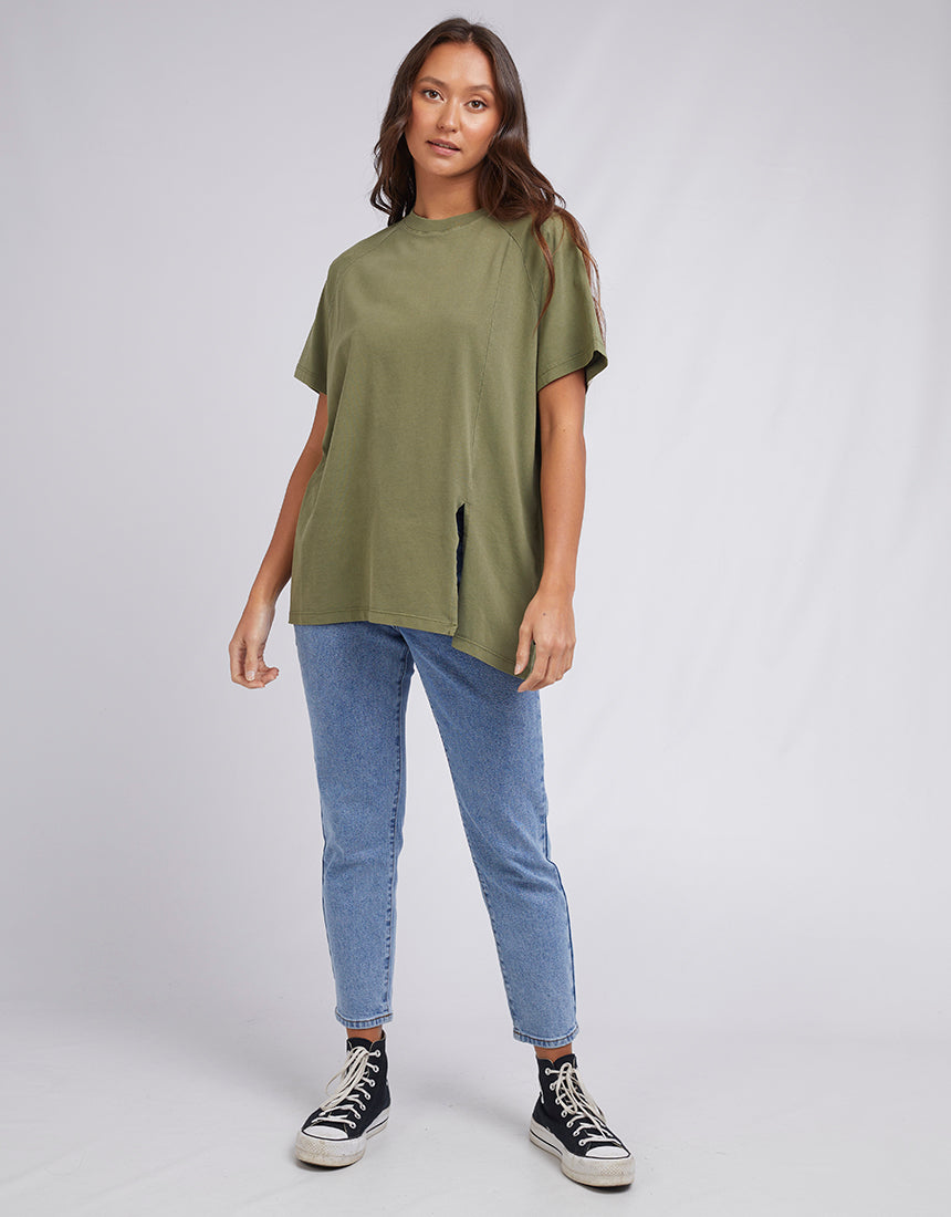 Routine Tee - Khaki