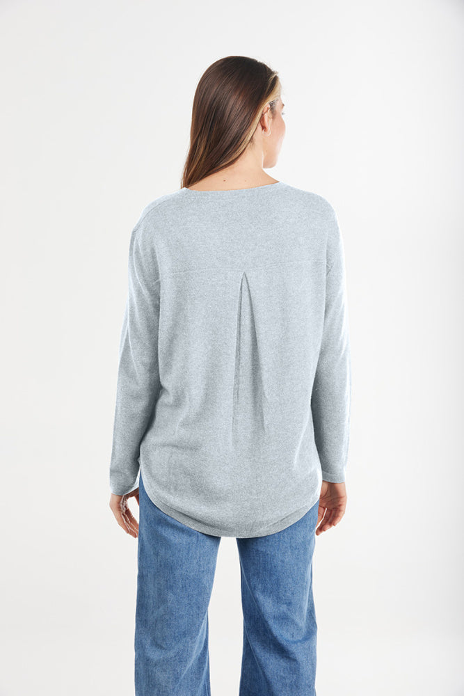 Crew Neck Pullover with Pleat