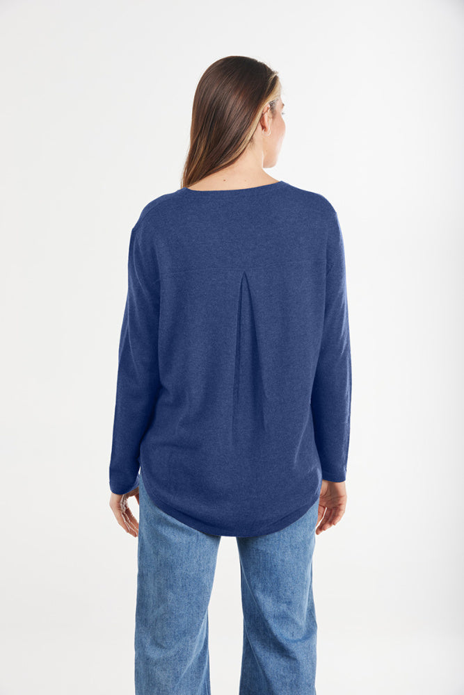 Crew Neck Pullover with Pleat