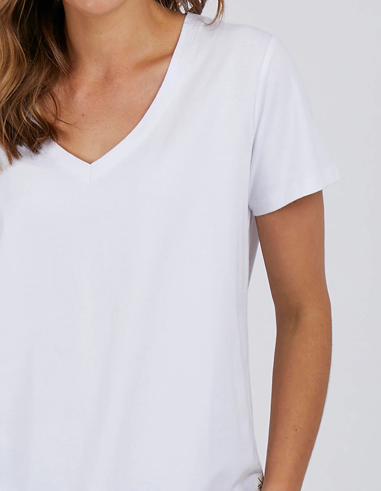 Fortune Vee S/S Tee - White