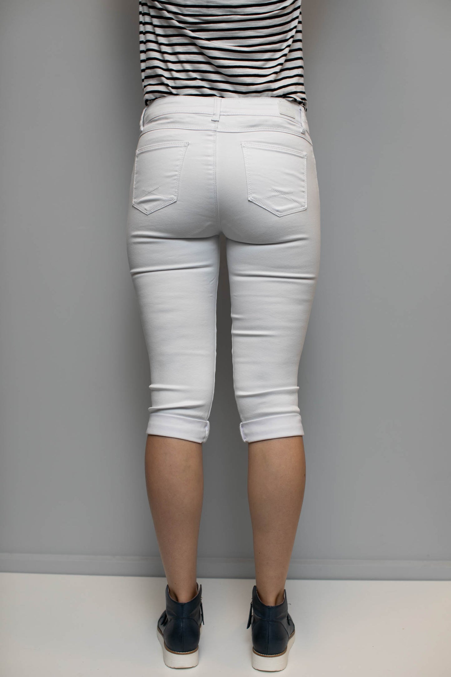 3/4 Jean White | Lyn Rose Boutique