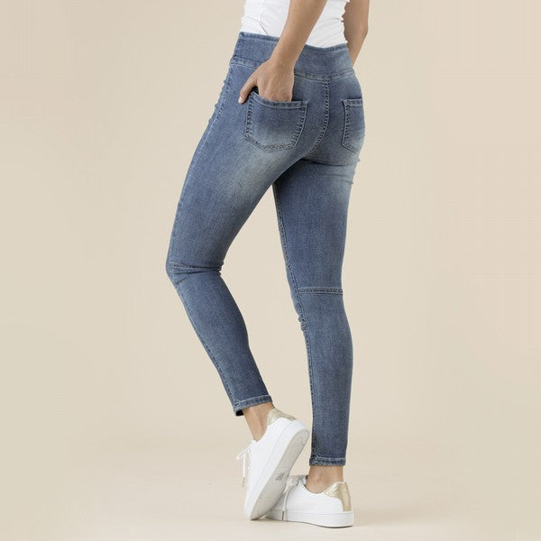 Threadz Pull On Battered Jean Women | Lyn Rose Boutique