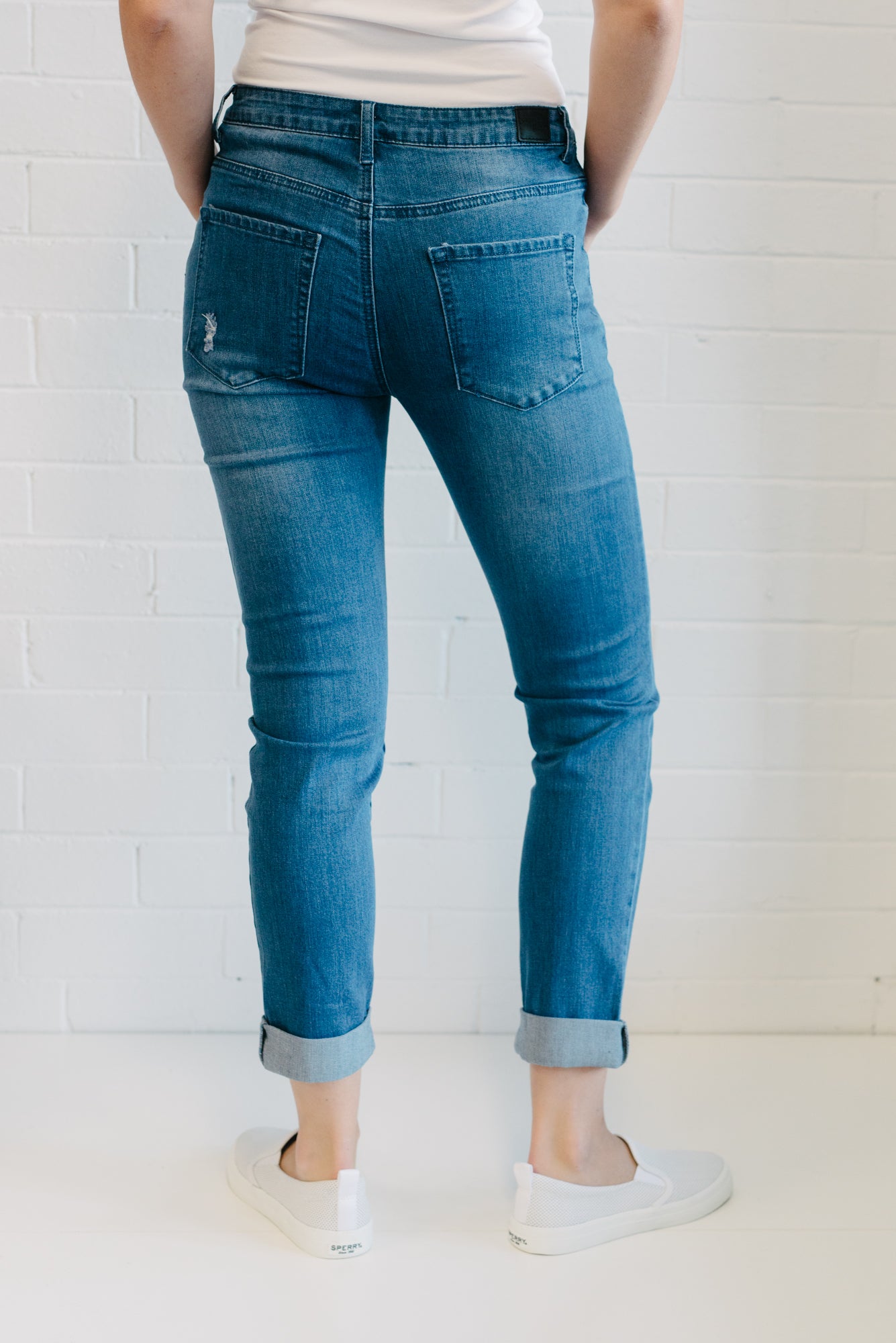 Girlfriend Rip Jean Women Denim Wash | Lyn Rose Boutique