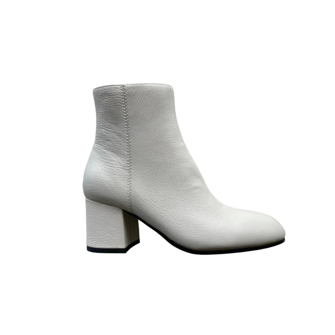 Flossies Boots - White