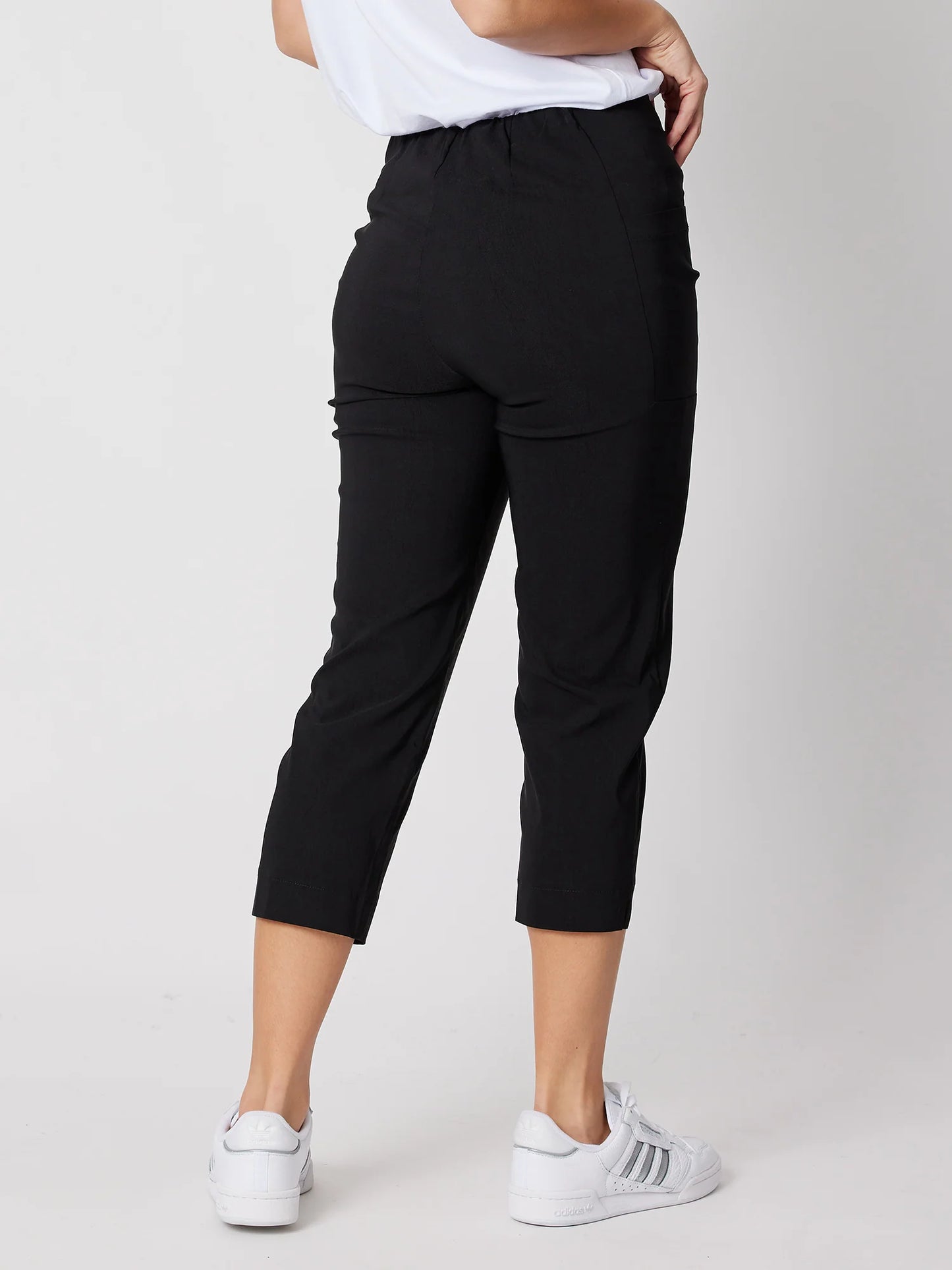 Threadz 3/4 Pants-Black