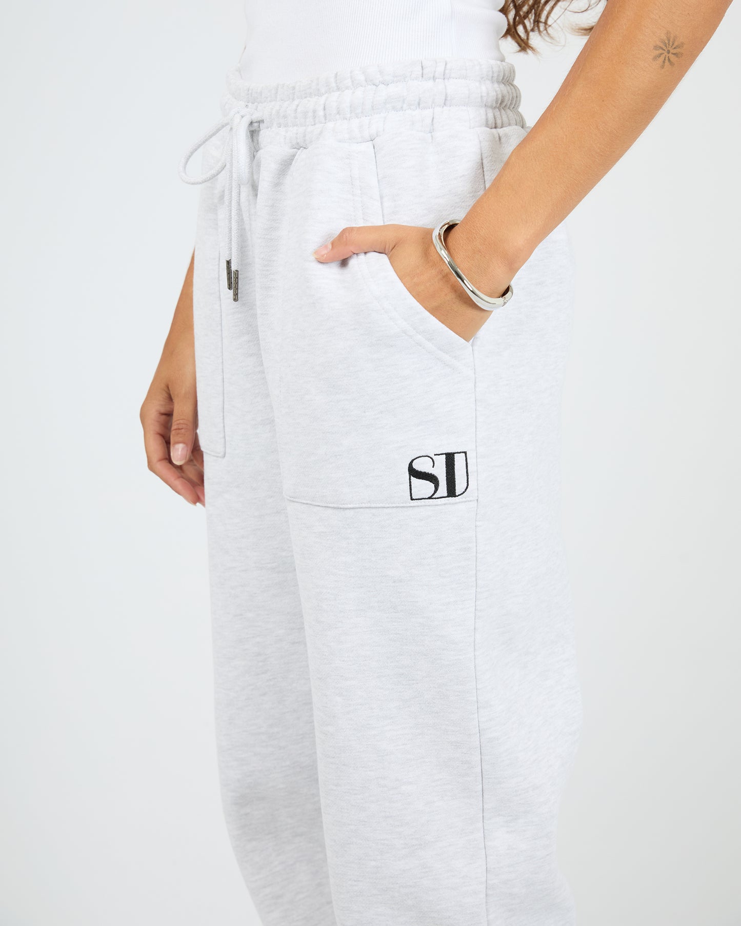Silent Luxe Cuffed Trackpant - Snow