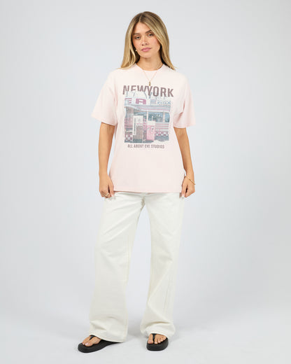 New York Diner Relaxed Tee- Pale Pink