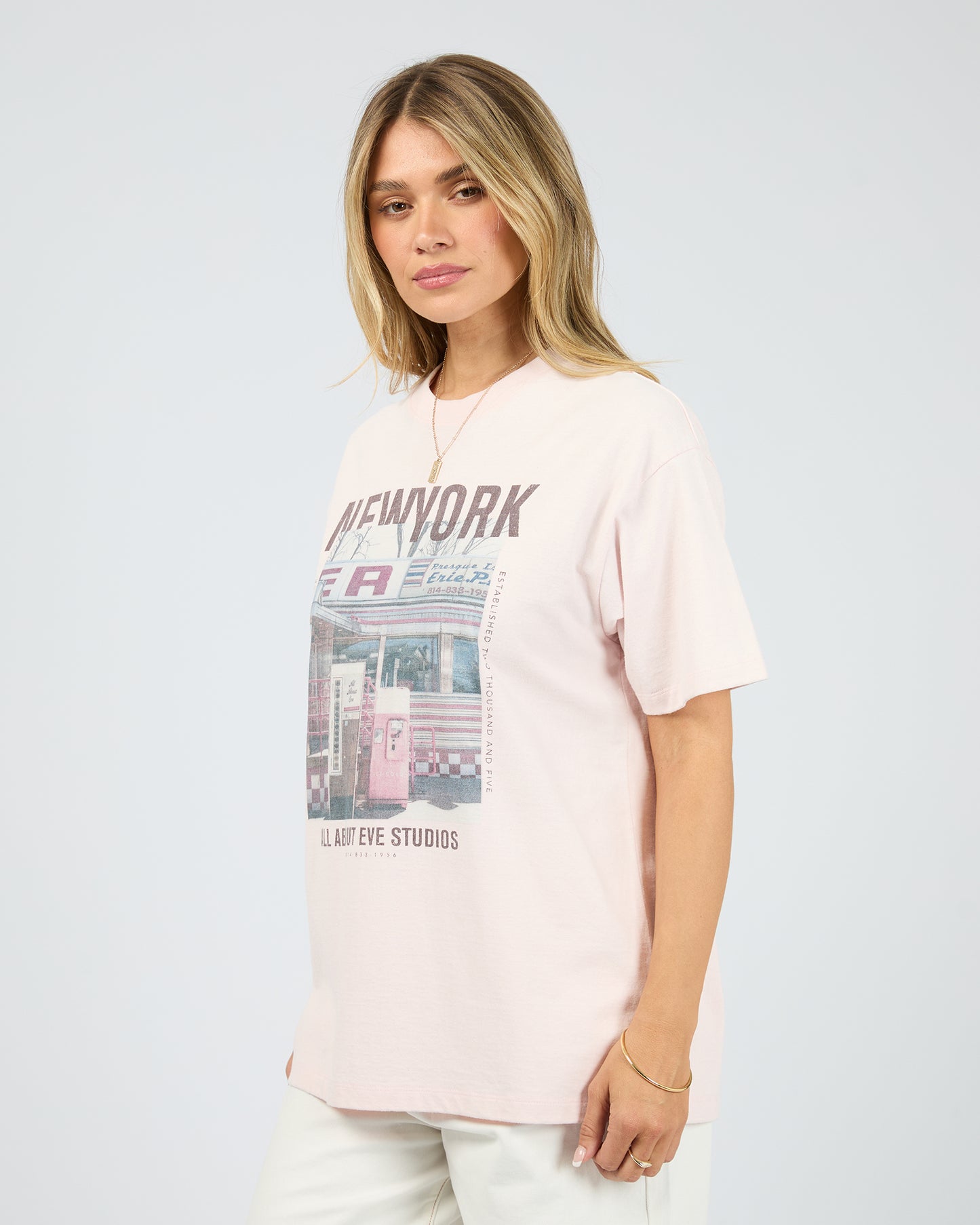 New York Diner Relaxed Tee- Pale Pink