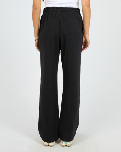 Silent Luxe Trackpant - Black