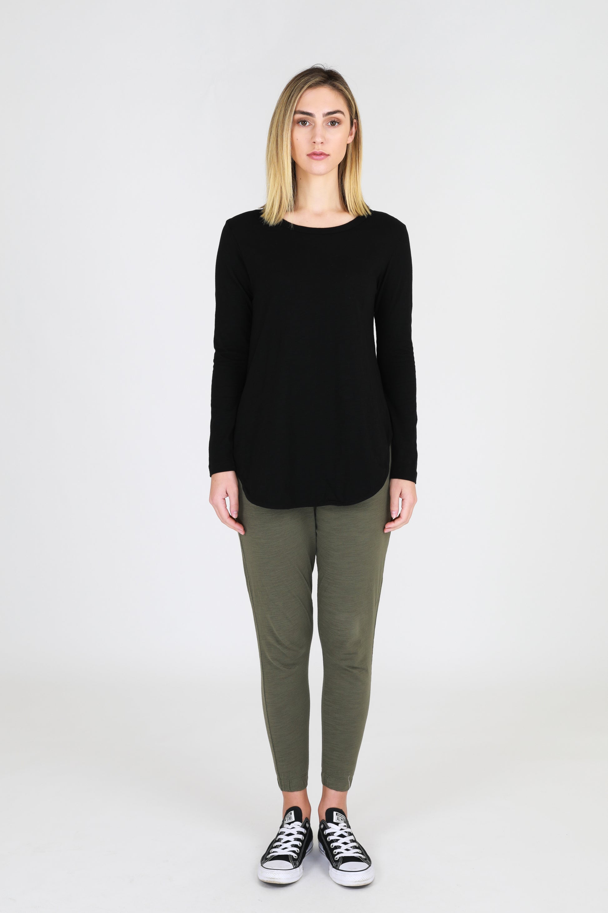 Scarlett Long Sleeve Tee Women Black | Lyn Rose Boutique