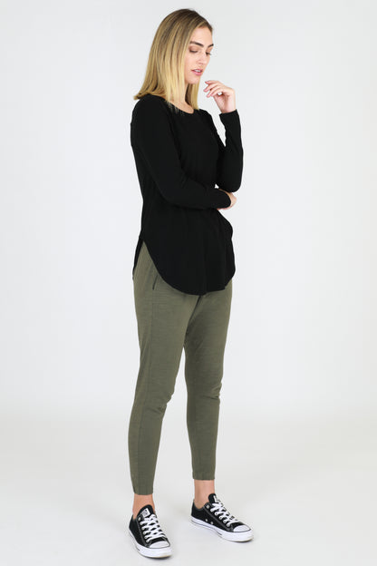 Scarlett Long Sleeve Tee Women Black | Lyn Rose Boutique