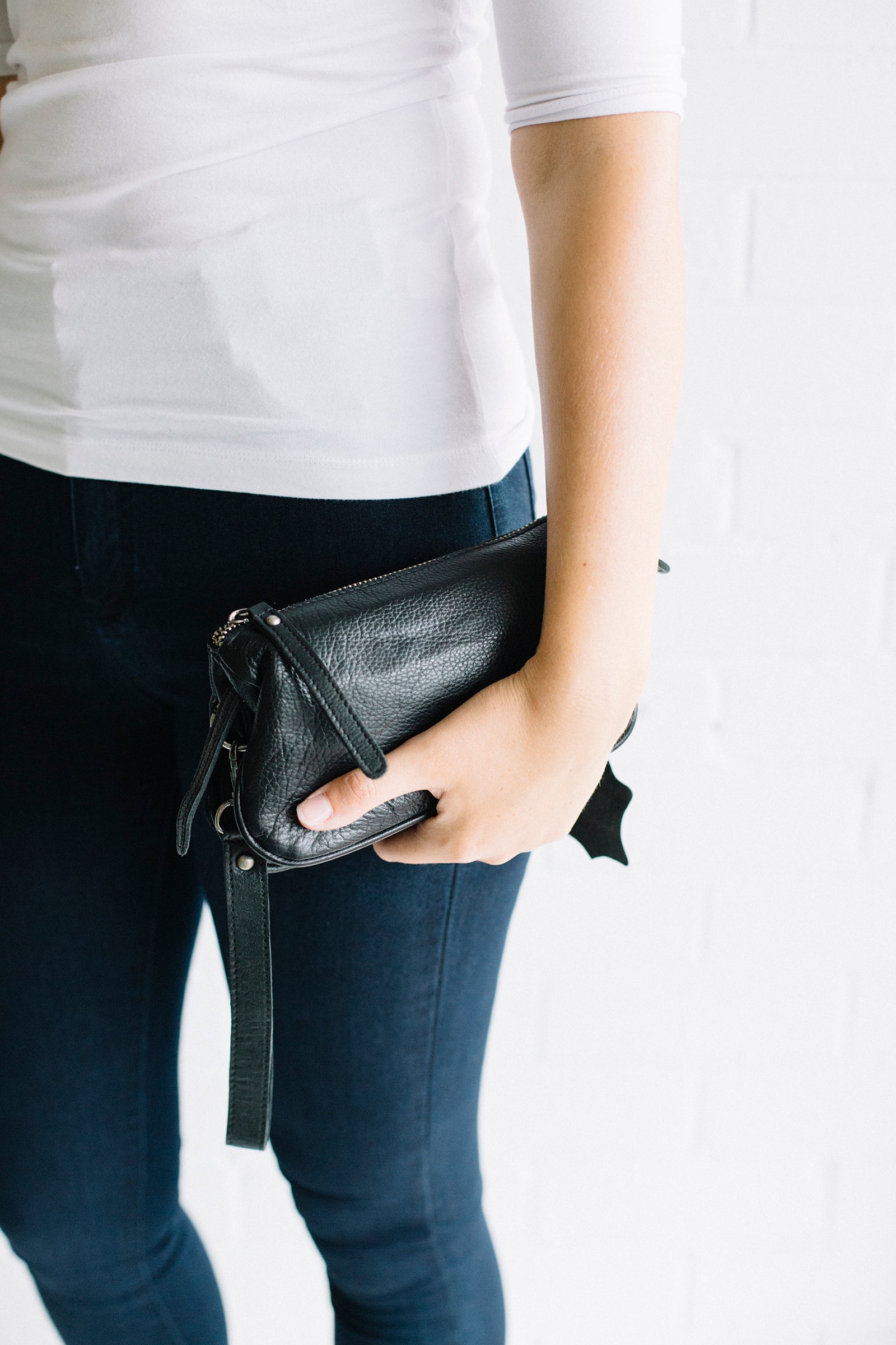 St Kilda Clutch Black | Lyn Rose Boutique