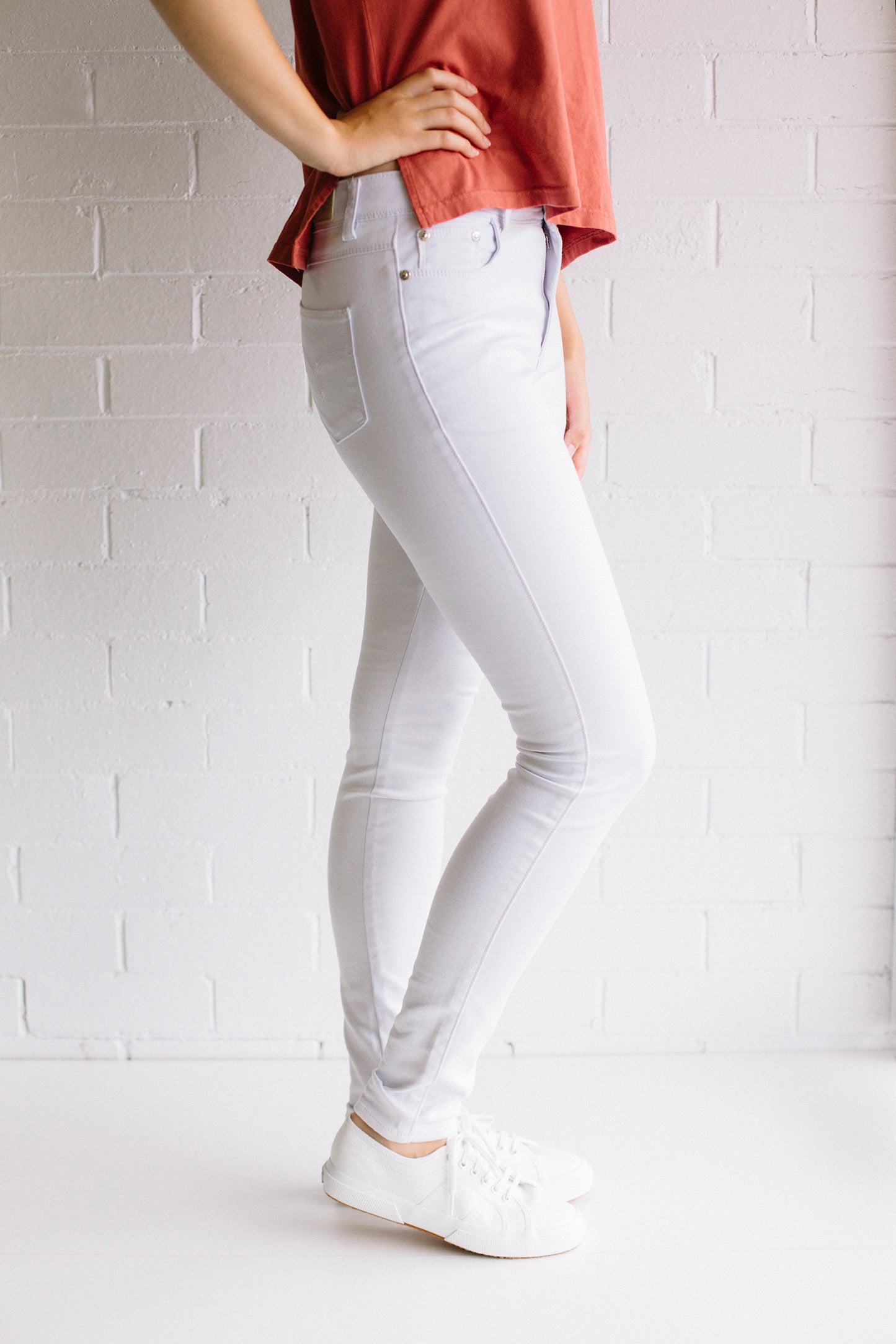 White Jeans Women | Lyn Rose Boutique