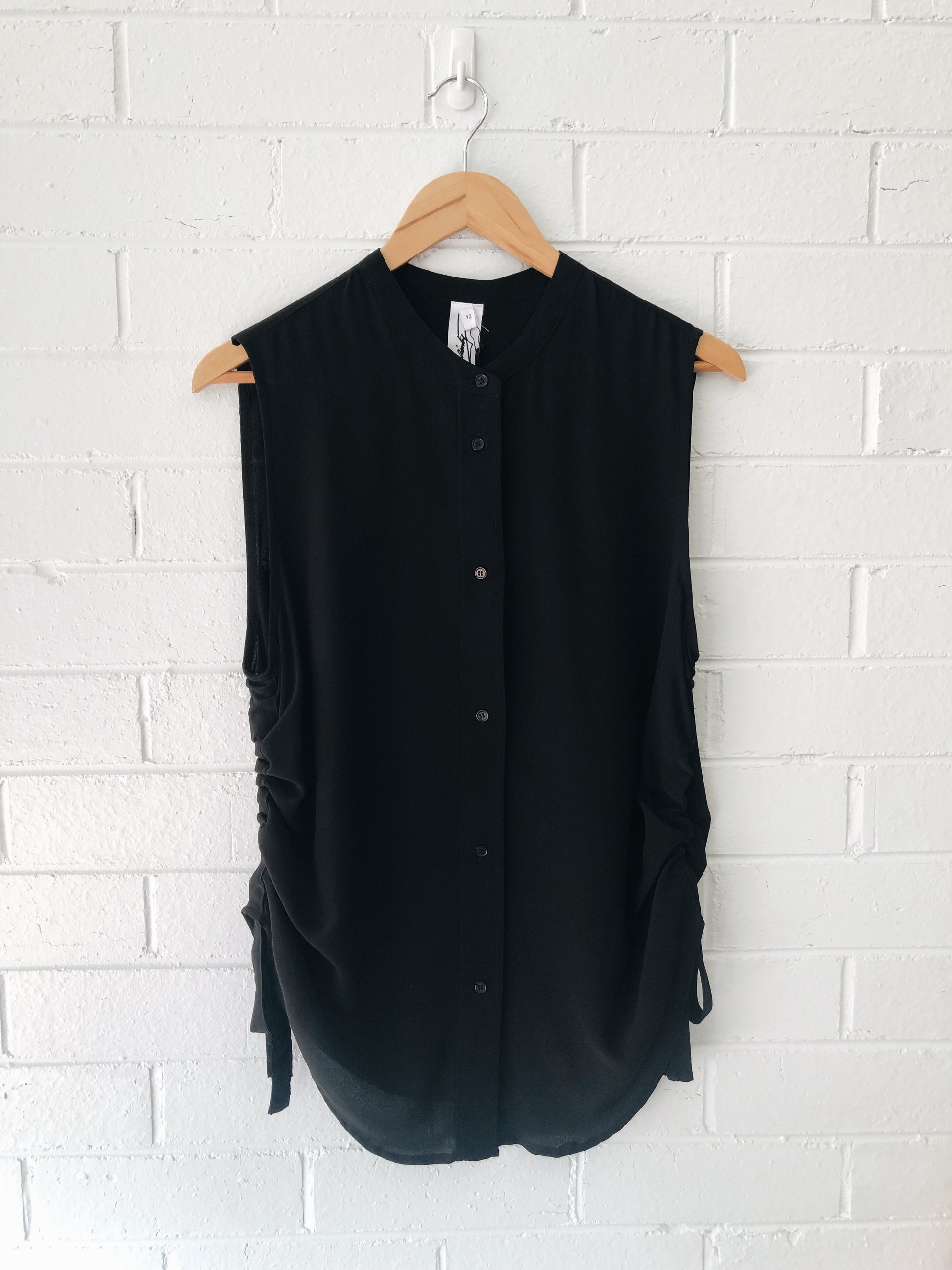 Draw Me Maud Dainty Women | Lyn Rose Boutique