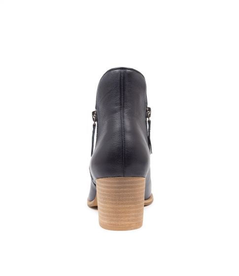 Shiannely Boots - Navy