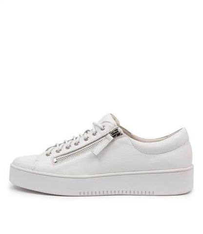 Laila Sneaker I Lyn Rose Boutique
