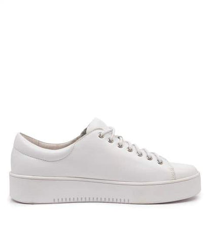 Laila Sneaker I Lyn Rose Boutique