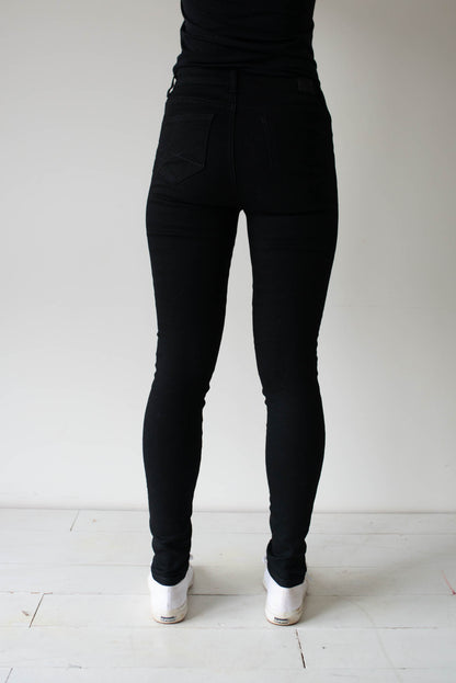 Skinny Jean Women Black | Lyn Rose Boutique