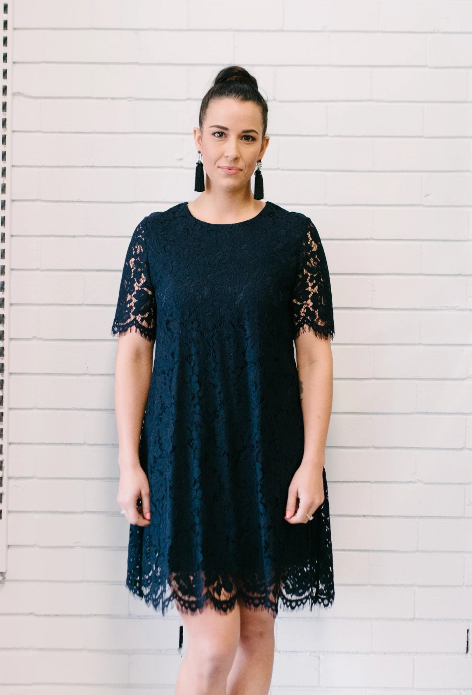 Penelope Lace Dress Women Navy | Lyn Rose Boutique