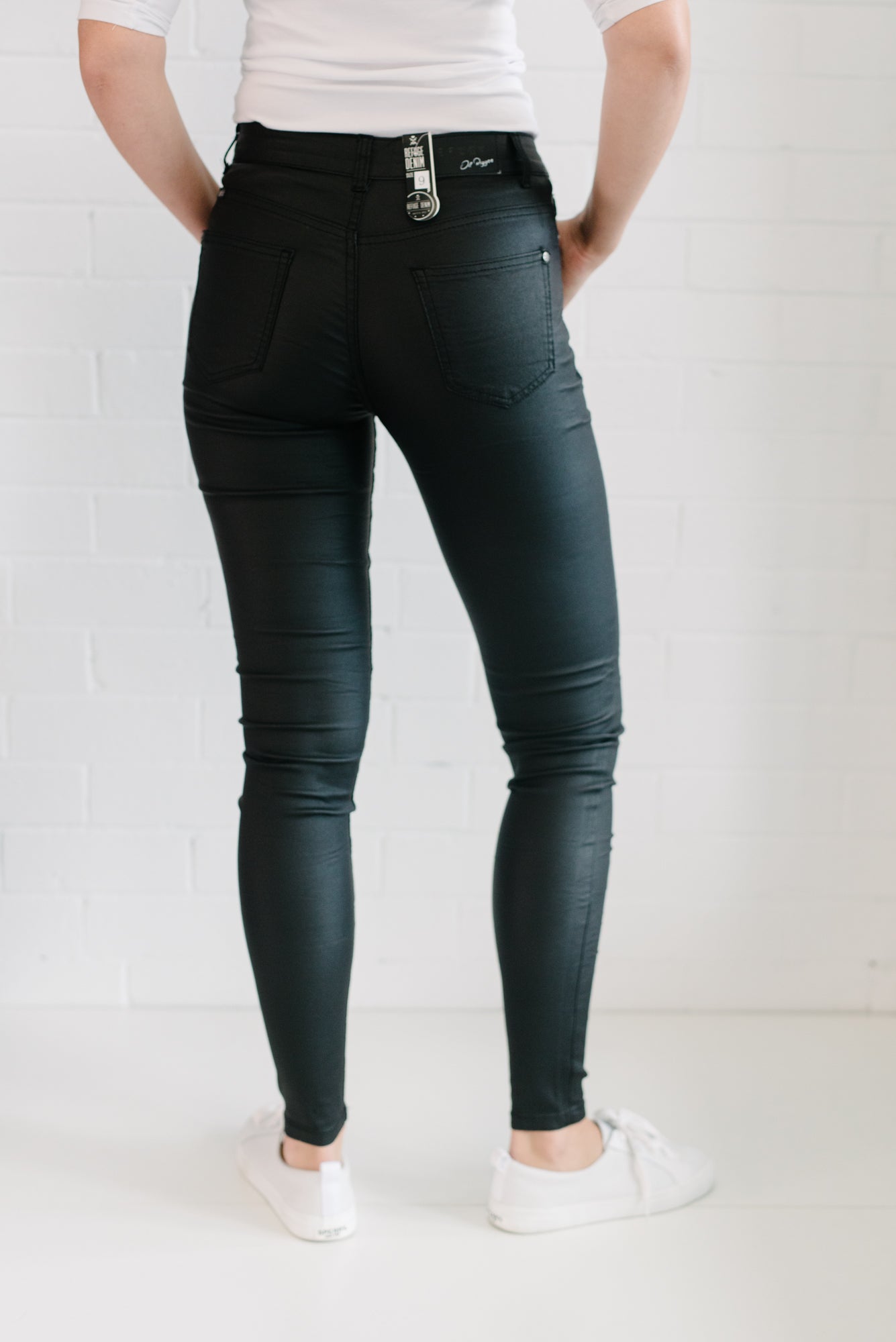 Wax Stretch Women Black | Lyn Rose Boutique
