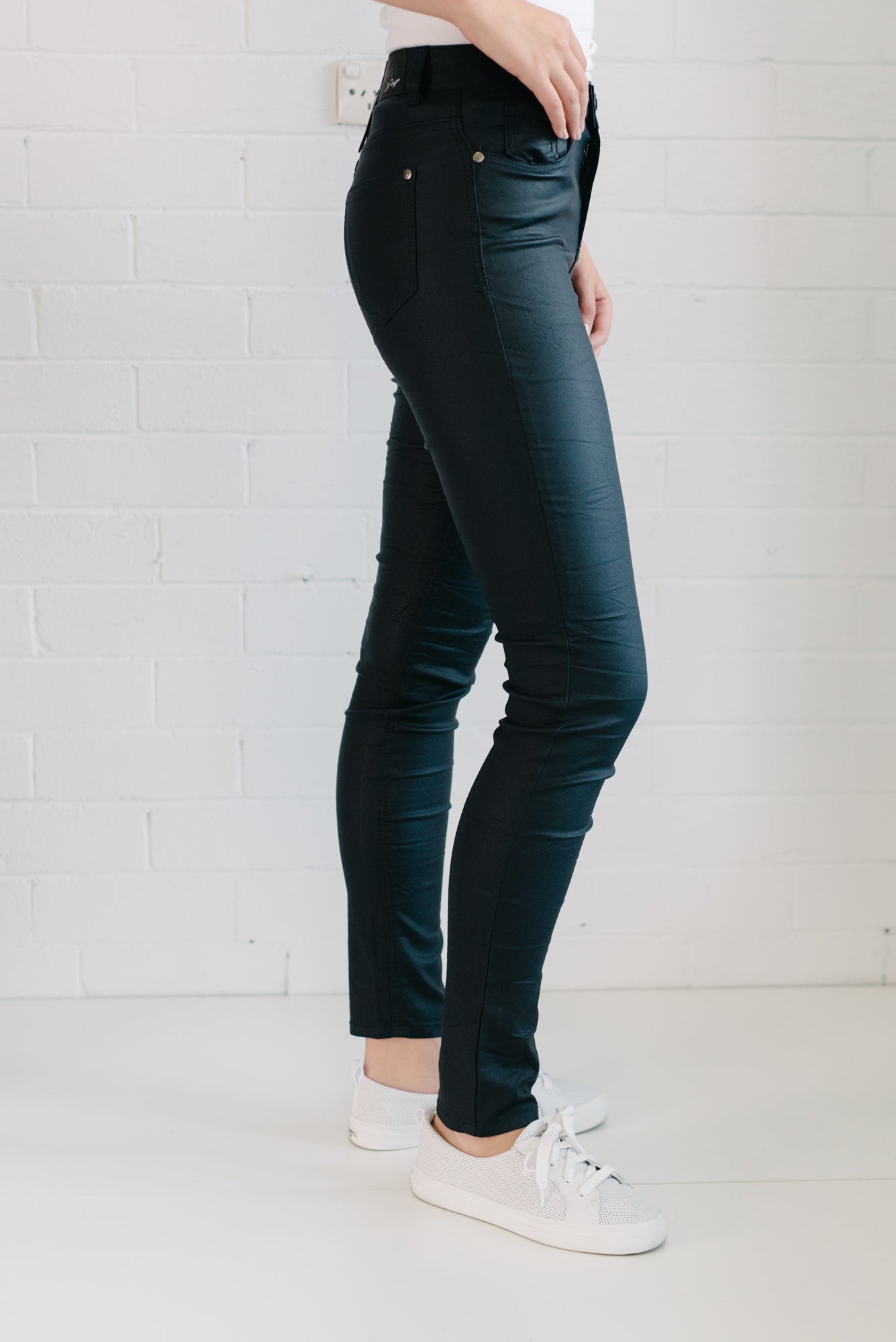 Wax Stretch Women Navy | Lyn Rose Boutique