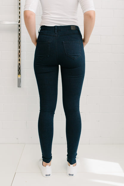 Skinny Jean Women Dark Denim | Lyn Rose Boutique