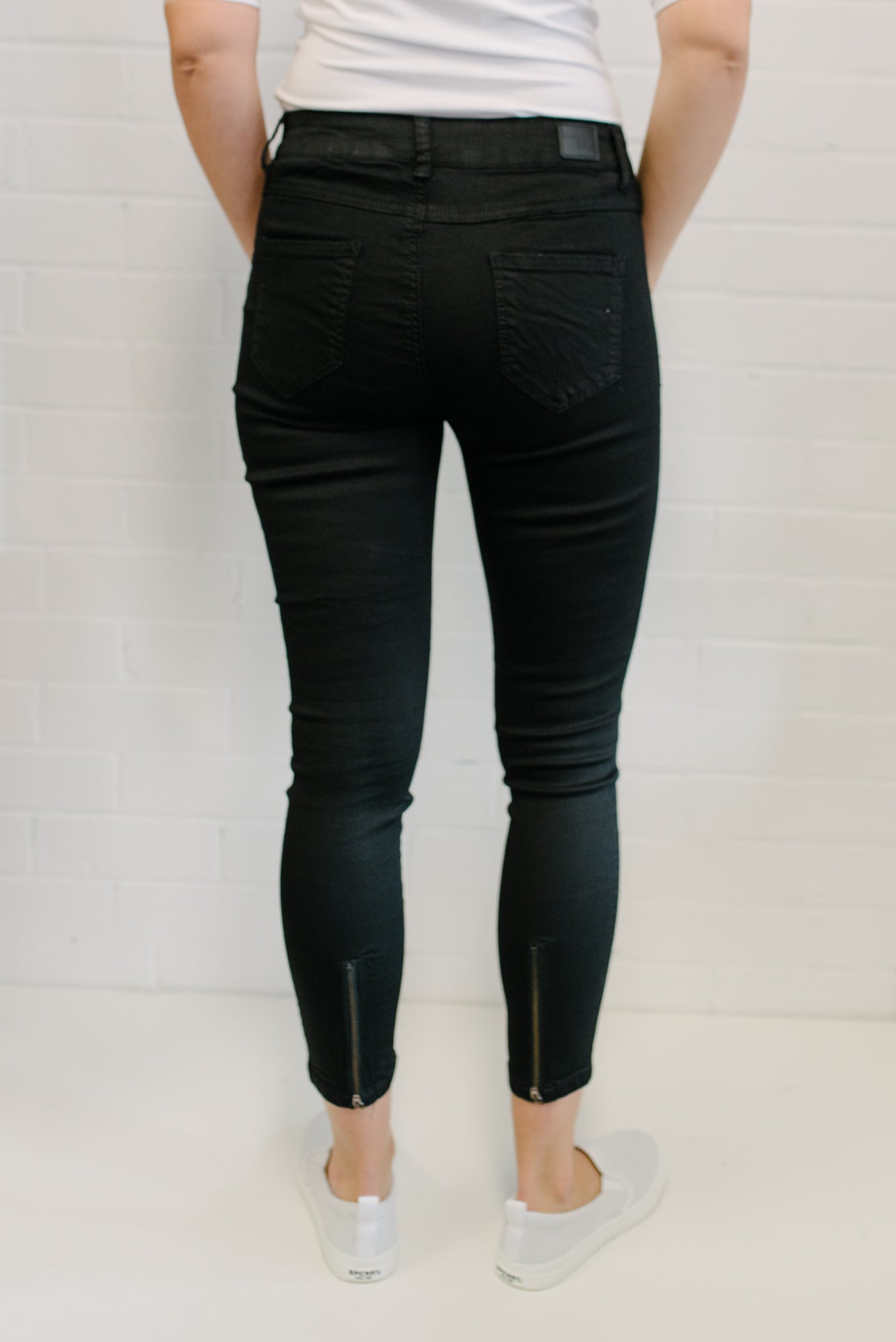 Zip Jeans Black Women | Lyn Rose Boutique