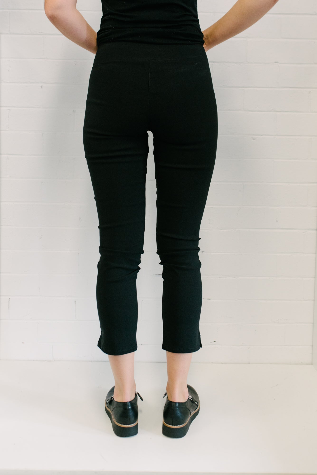 Bengaline 7/8  Pants Women | Lyn Rose Boutique