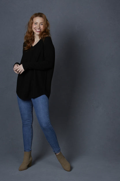 Curved Hem Vee Pullover