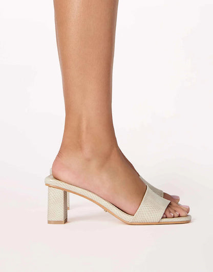 Jocelyn Heel - Bone Scale
